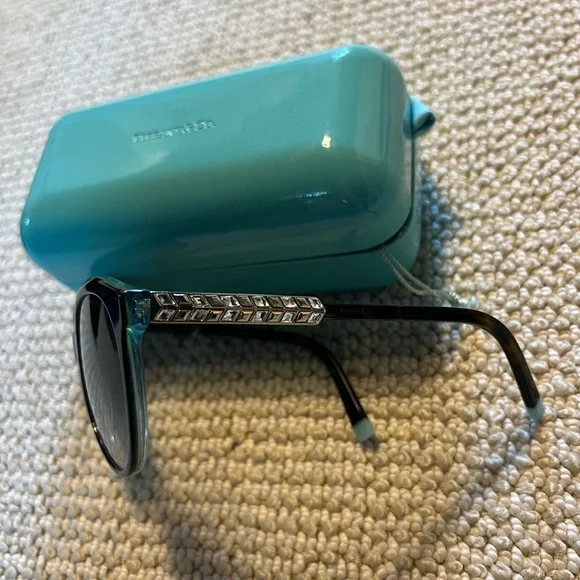 Tiffany Sunglasses - Picture 3 of 4